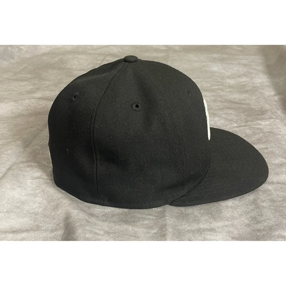 New York Yankees Hat Cap New Era 59FIFTY Fitted Mens 7 Black Baseball MLB